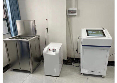 Máquina de prueba de presión hidrostática que ofrece regulación precisa de la presión y capacidades de detección de fugas para un mejor control